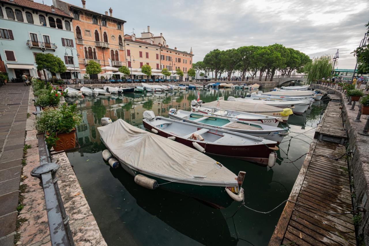 Suite "Castello" Del Garda - Apt Per Coppie Garda Desenzano del Garda Exterior foto